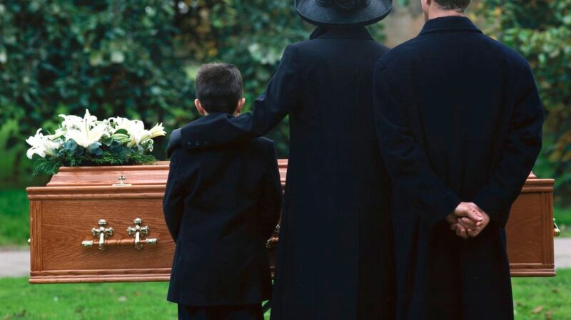 Funeral planning laws you MUST know when helping someone bury a loved one in Florida